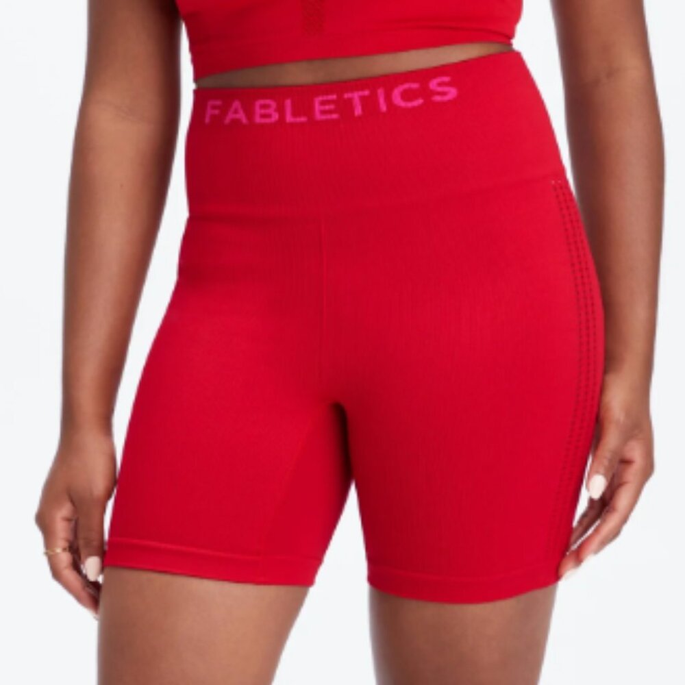 Fabletics Sync Seamless High-Waisted 6'' Shorts - S